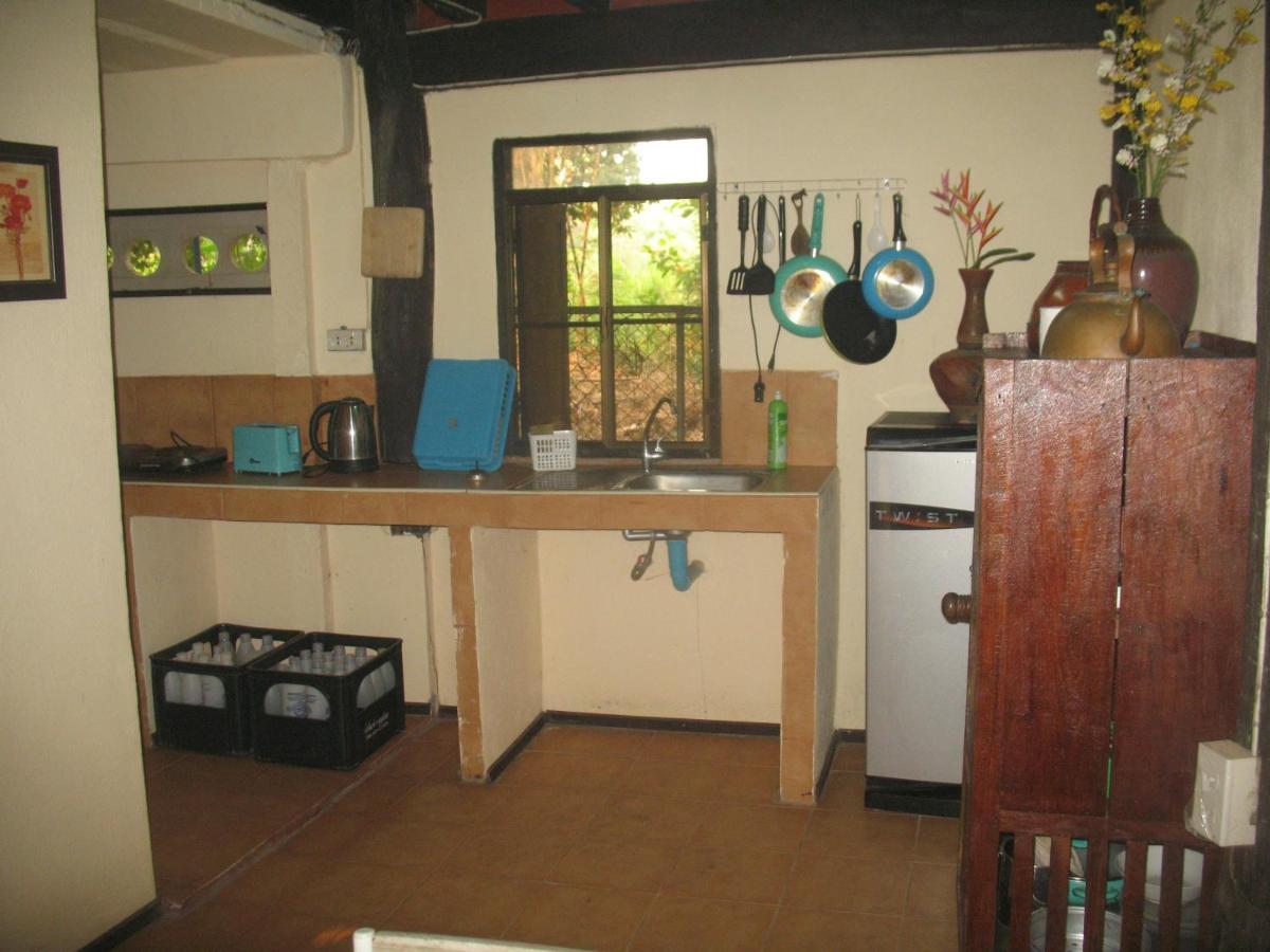 Teak House Chiang Mai Hotel ภายนอก รูปภาพ