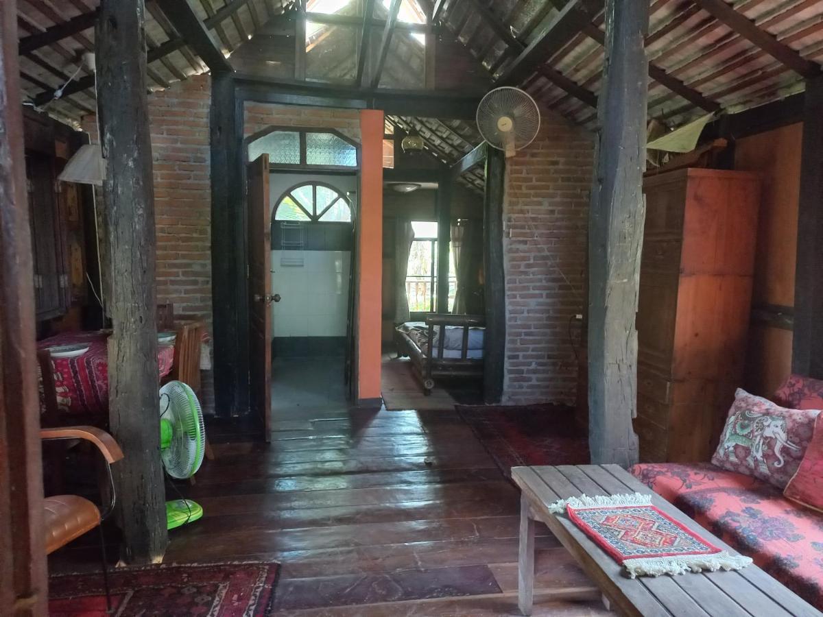 Teak House Chiang Mai Hotel ภายนอก รูปภาพ