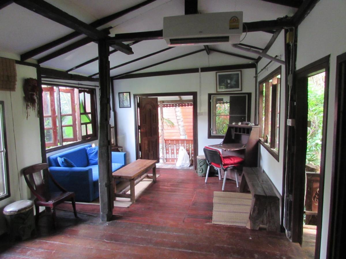 Teak House Chiang Mai Hotel ภายนอก รูปภาพ