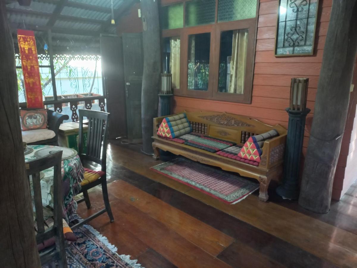 Teak House Chiang Mai Hotel ภายนอก รูปภาพ